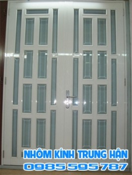 Mẫu cửa nhôm đẹp nhất hiện nay 11 ( Giá 1.250.000 / m 2 )