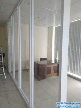 NHÔM KÍNH TRUNG HẬN