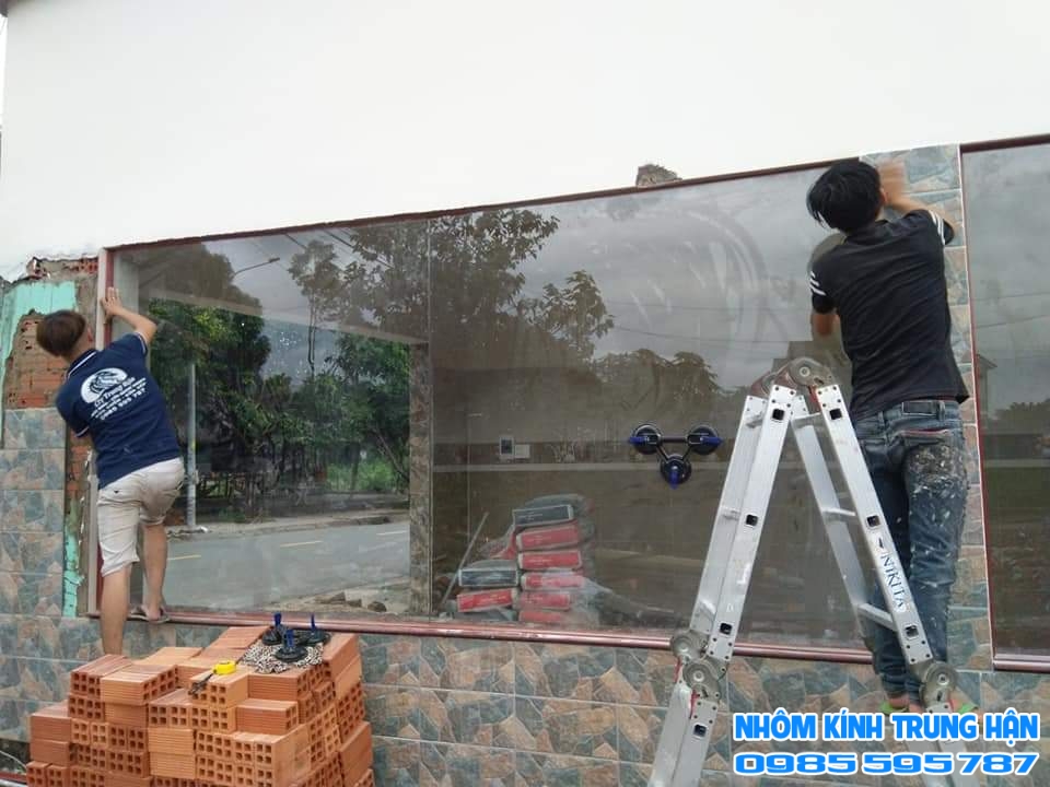 KÍNH CƯỜNG LỰC