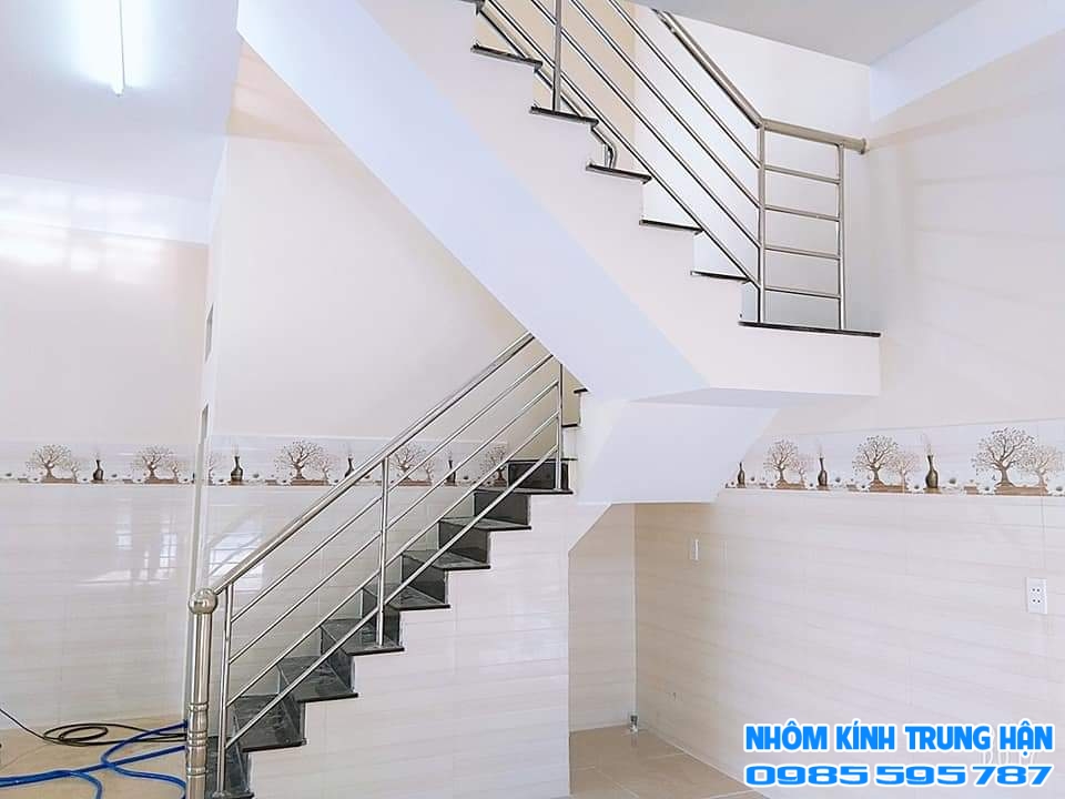 NHÔM KÍNH TRUNG HẬN
