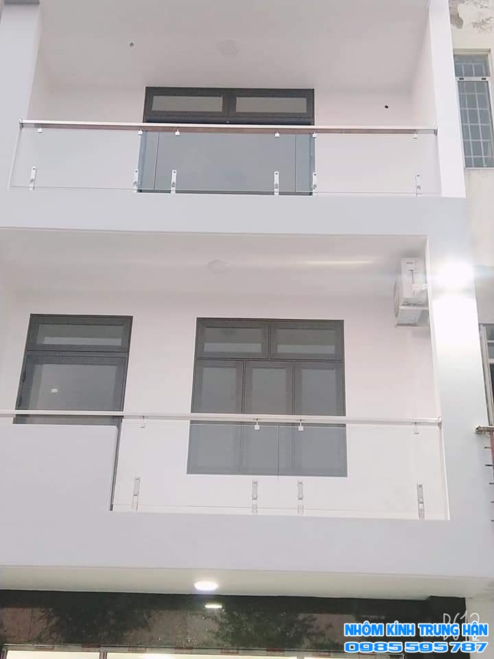 NHÔM KÍNH TRUNG HẬN