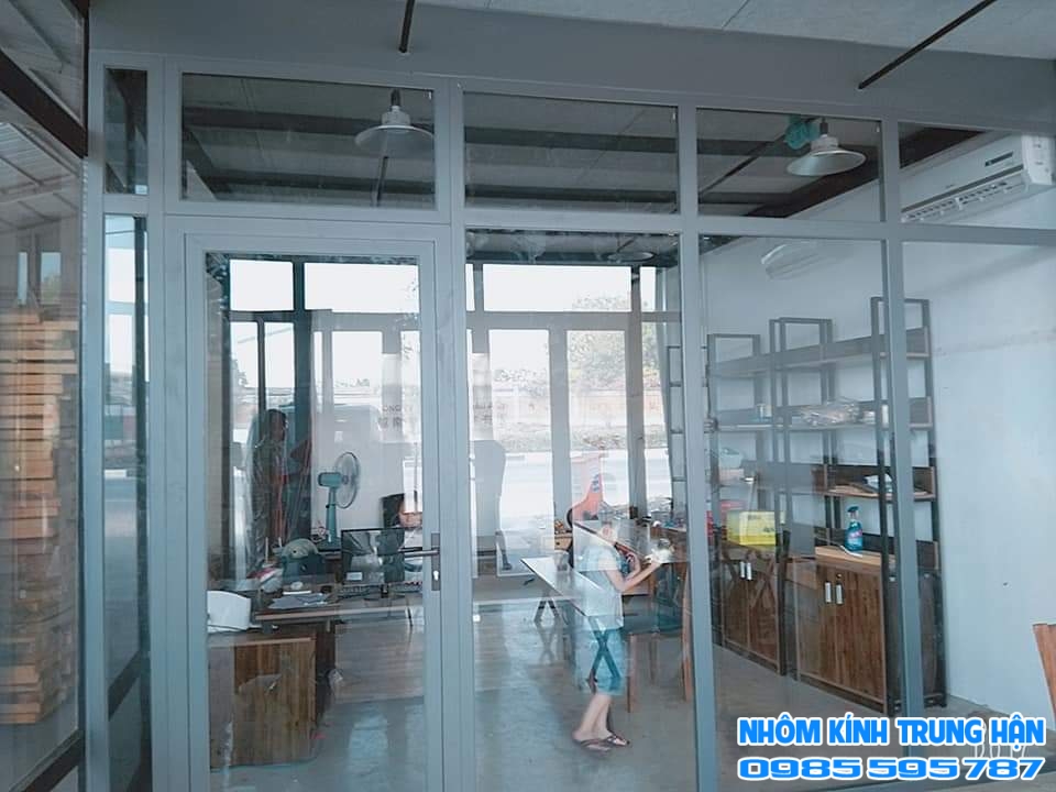 NHÔM KÍNH TRUNG HẬN