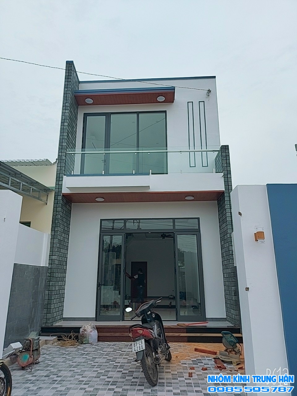 NHÔM KÍNH TRUNG HẬN