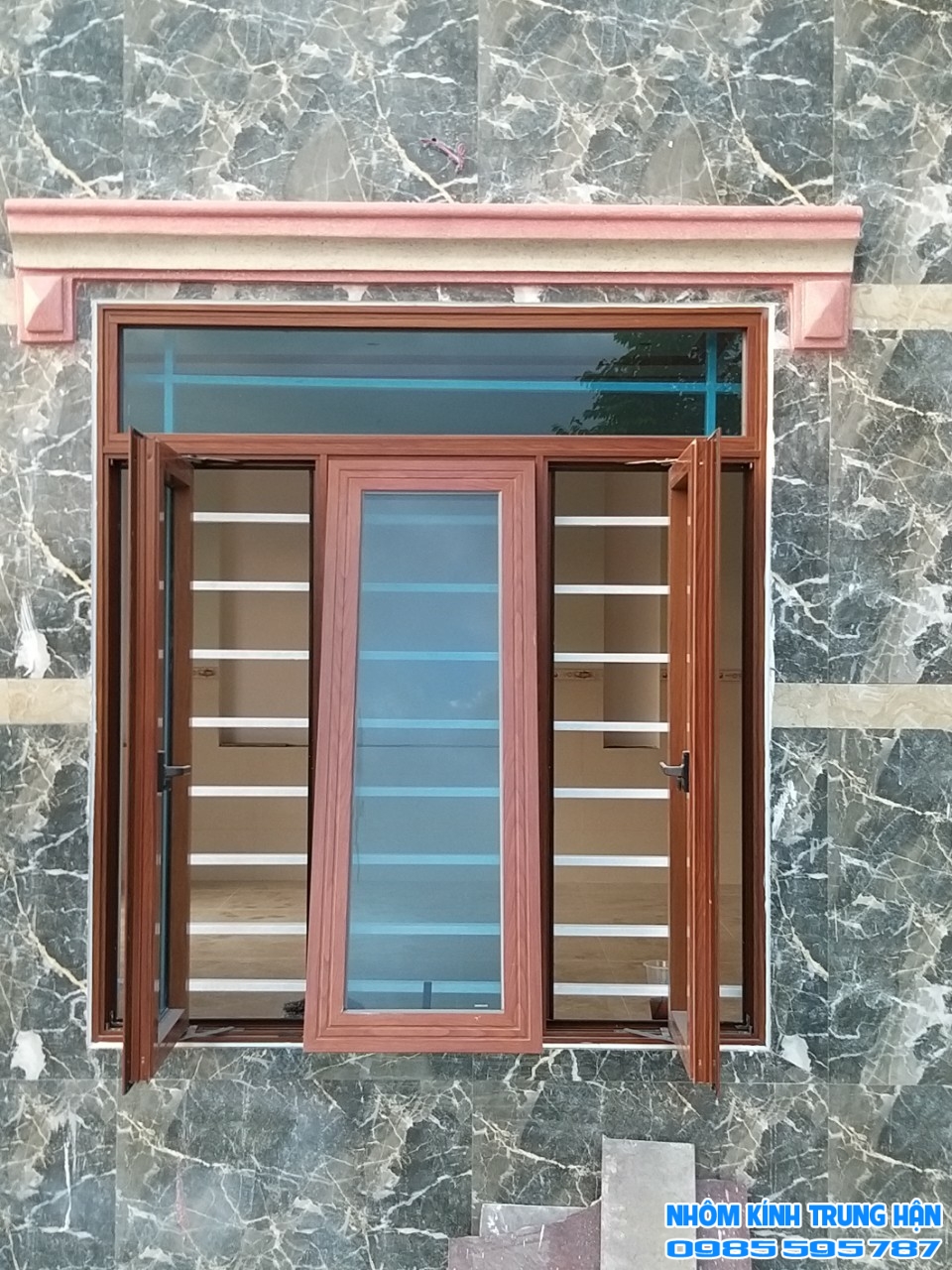 NHÔM KÍNH TRUNG HẬN