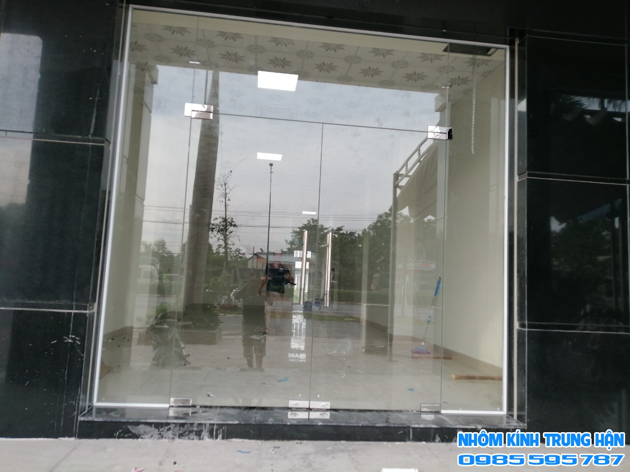 NHÔM KÍNH TRUNG HẬN