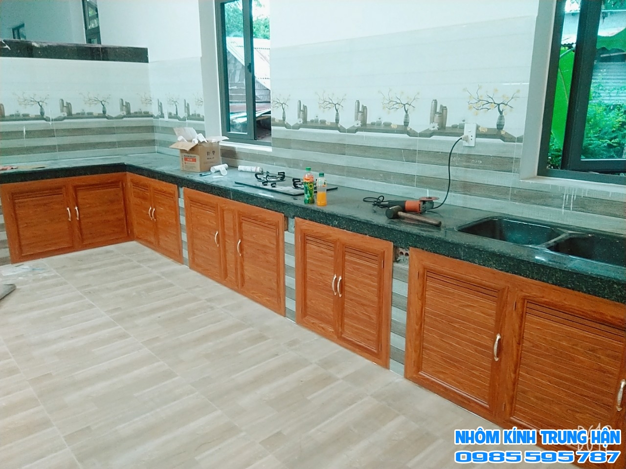 NHÔM KÍNH TRUNG HẬN